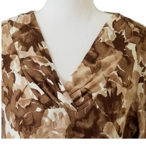 Dana Buchman T-shirt, flowered brown - Size L - Picture 3 of 5